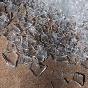 how to clean up broken glass